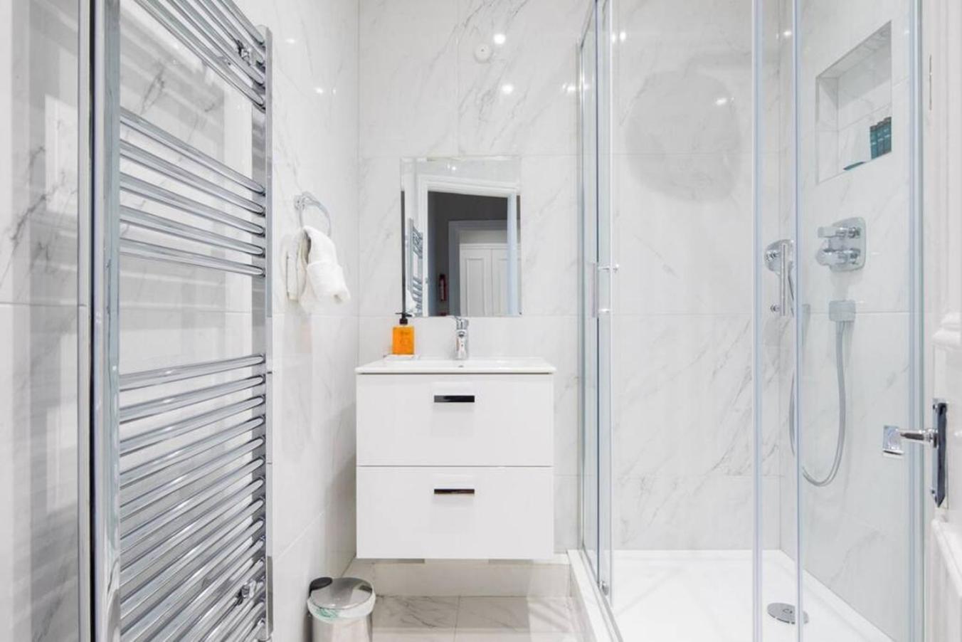 Steps From Hyde Park 2Br 2Bath Sleeps 6 Apartment Лондон Екстериор снимка